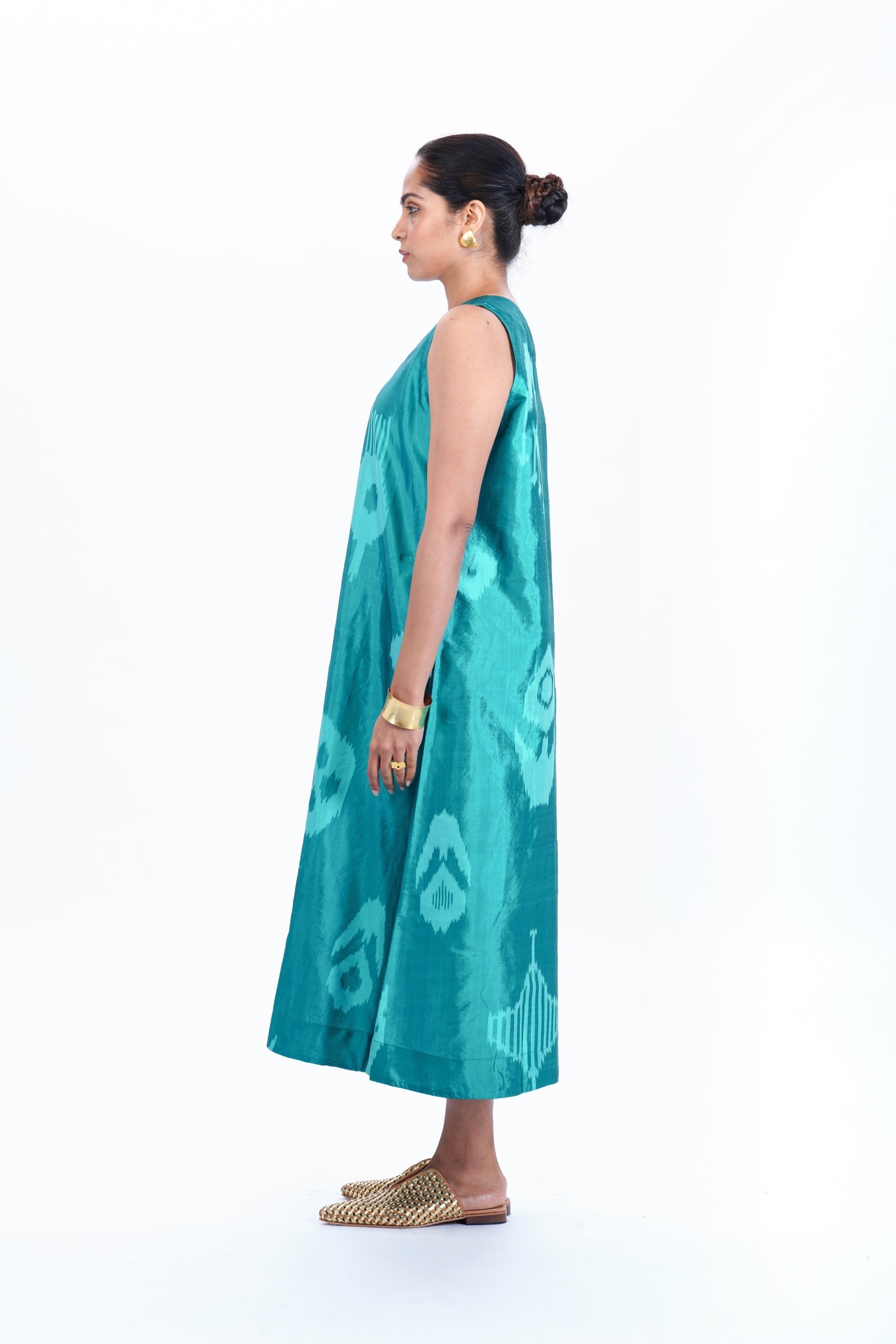 TURQUOISE SLEVELESS DRESS