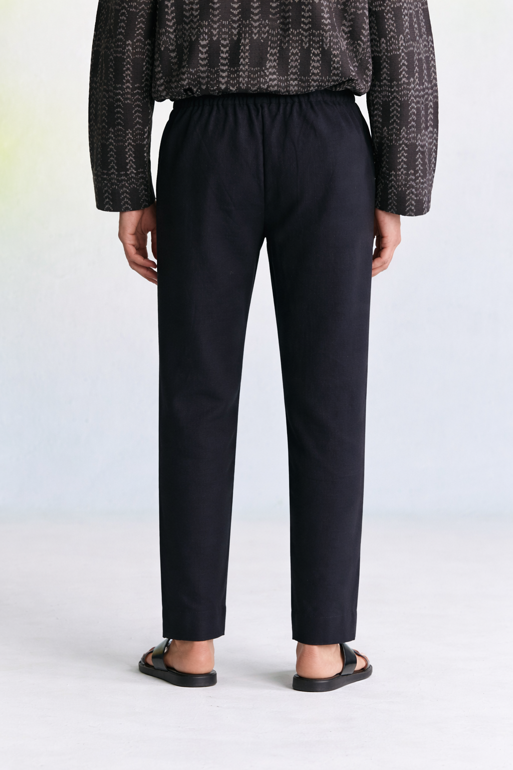 CHARCOAL STRAIGHT TROUSER