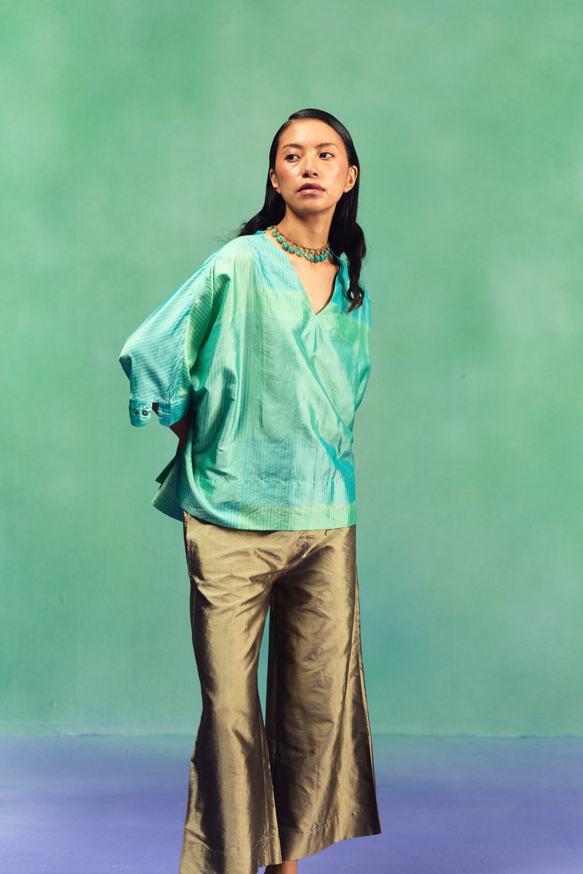 SYMPHONY DOLMAN BUTTON CUFF TOP