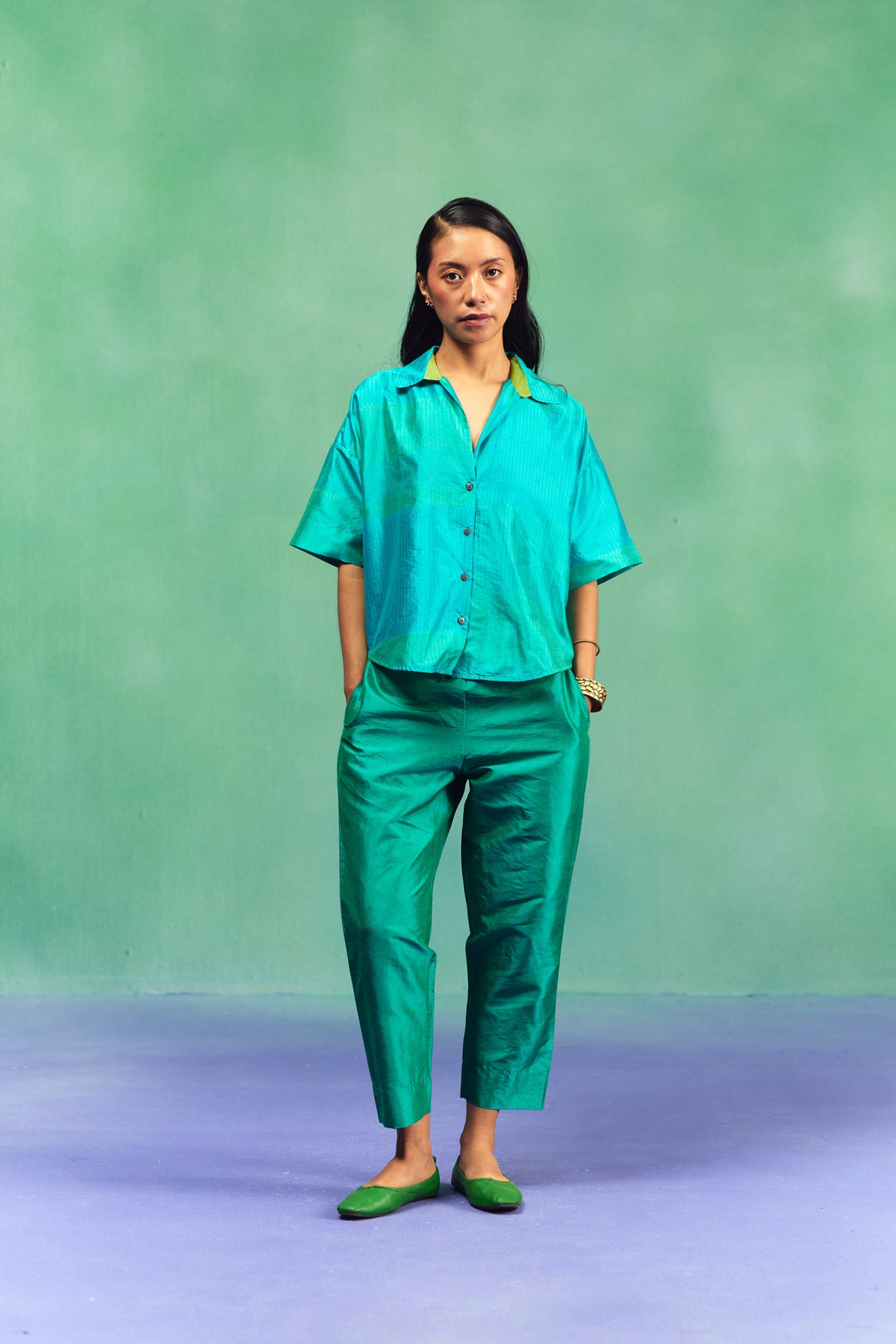 AKASA CROP SHIRT