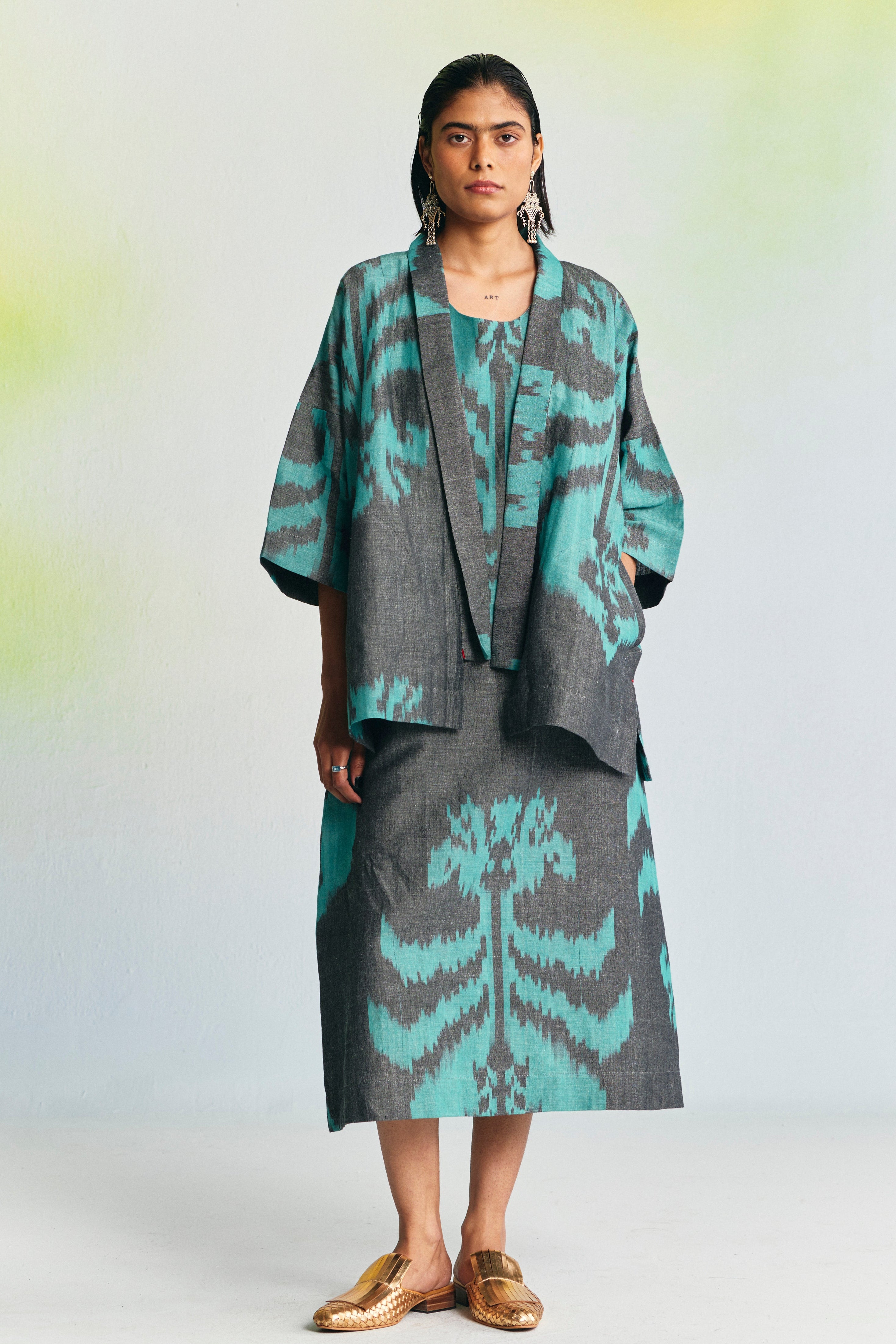 GRISAILLE LINEN KIMONO