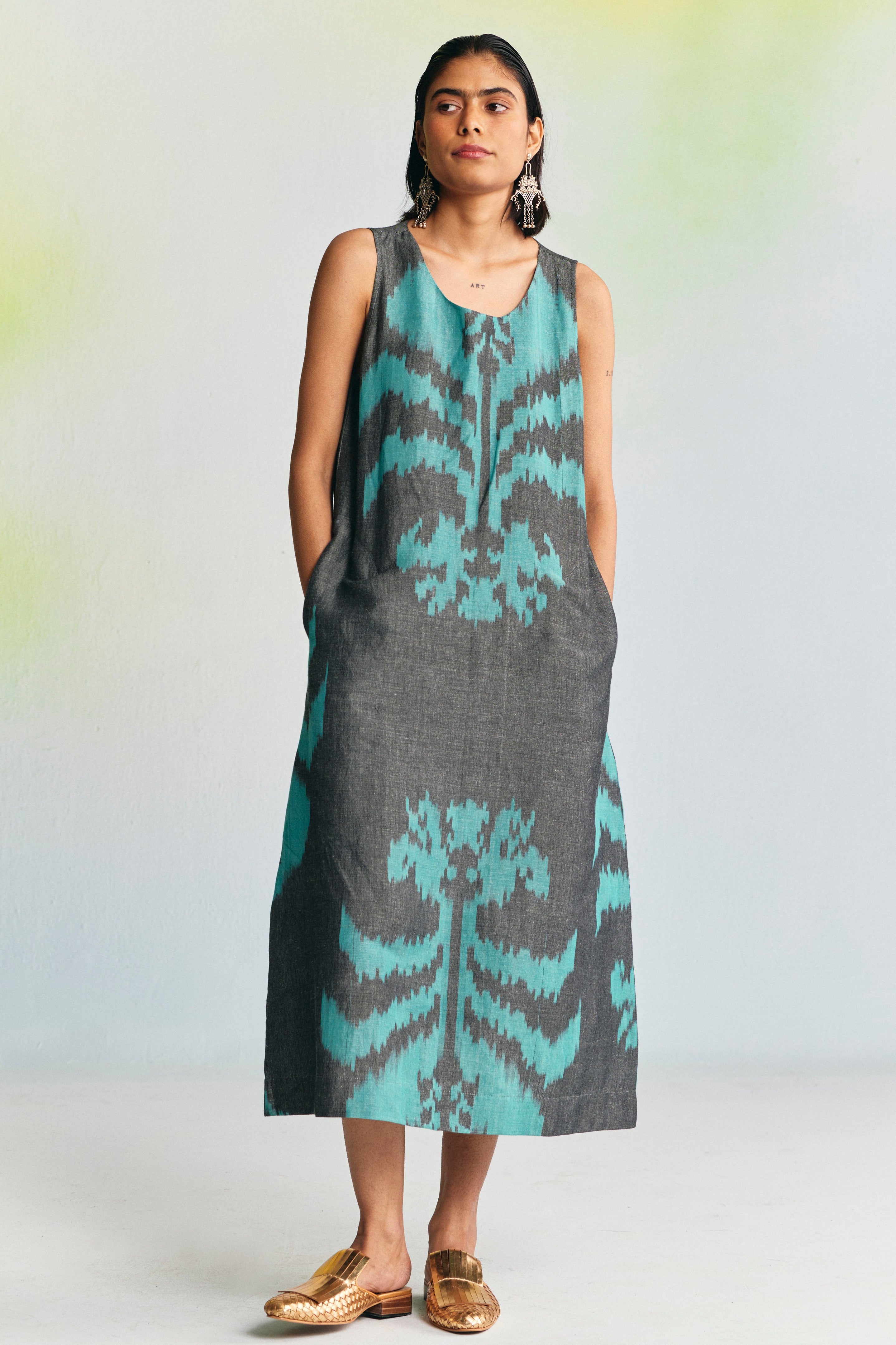 GRISAILLE LINEN SLEVELESS DRESS