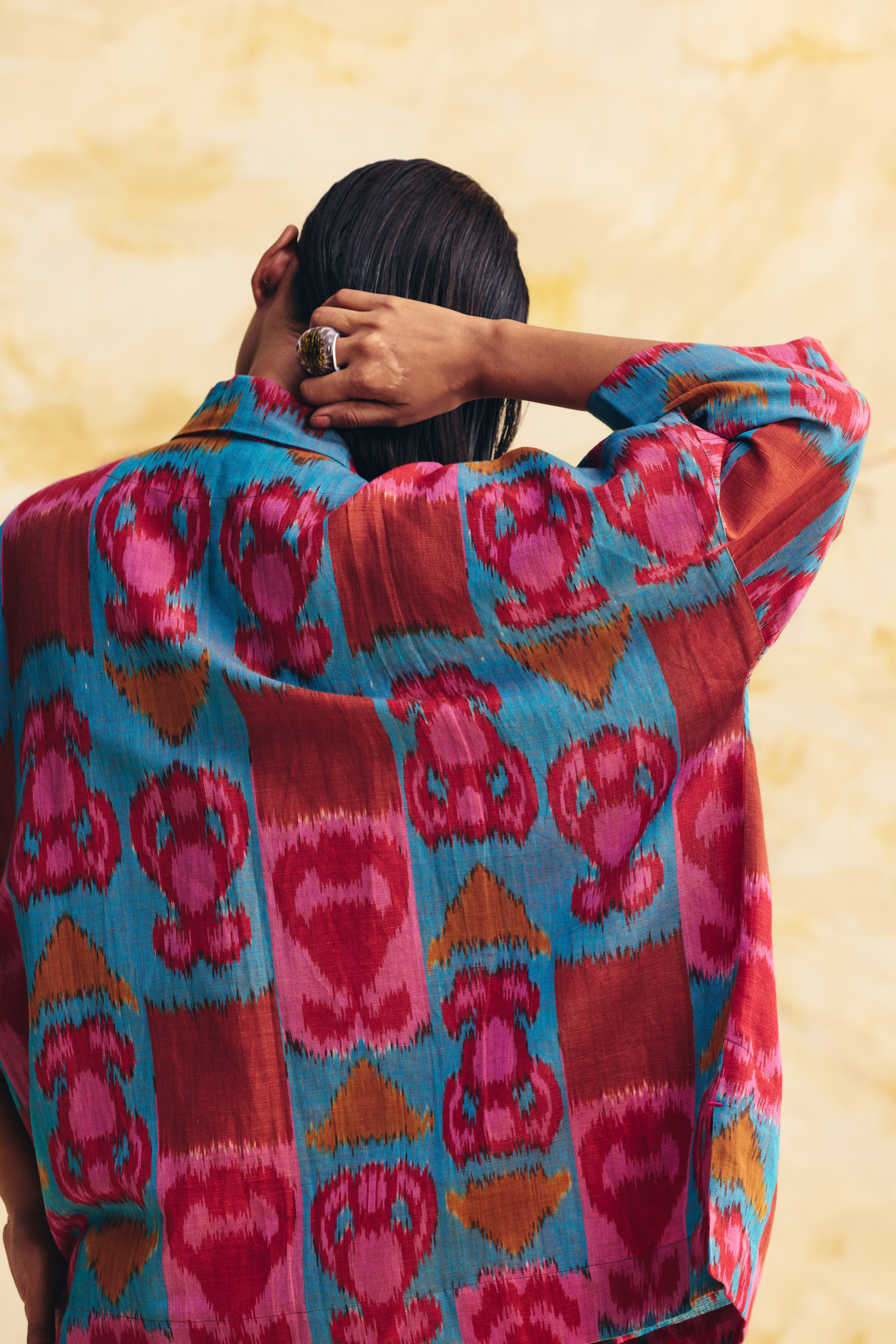 INERTIA LINEN KIMONO