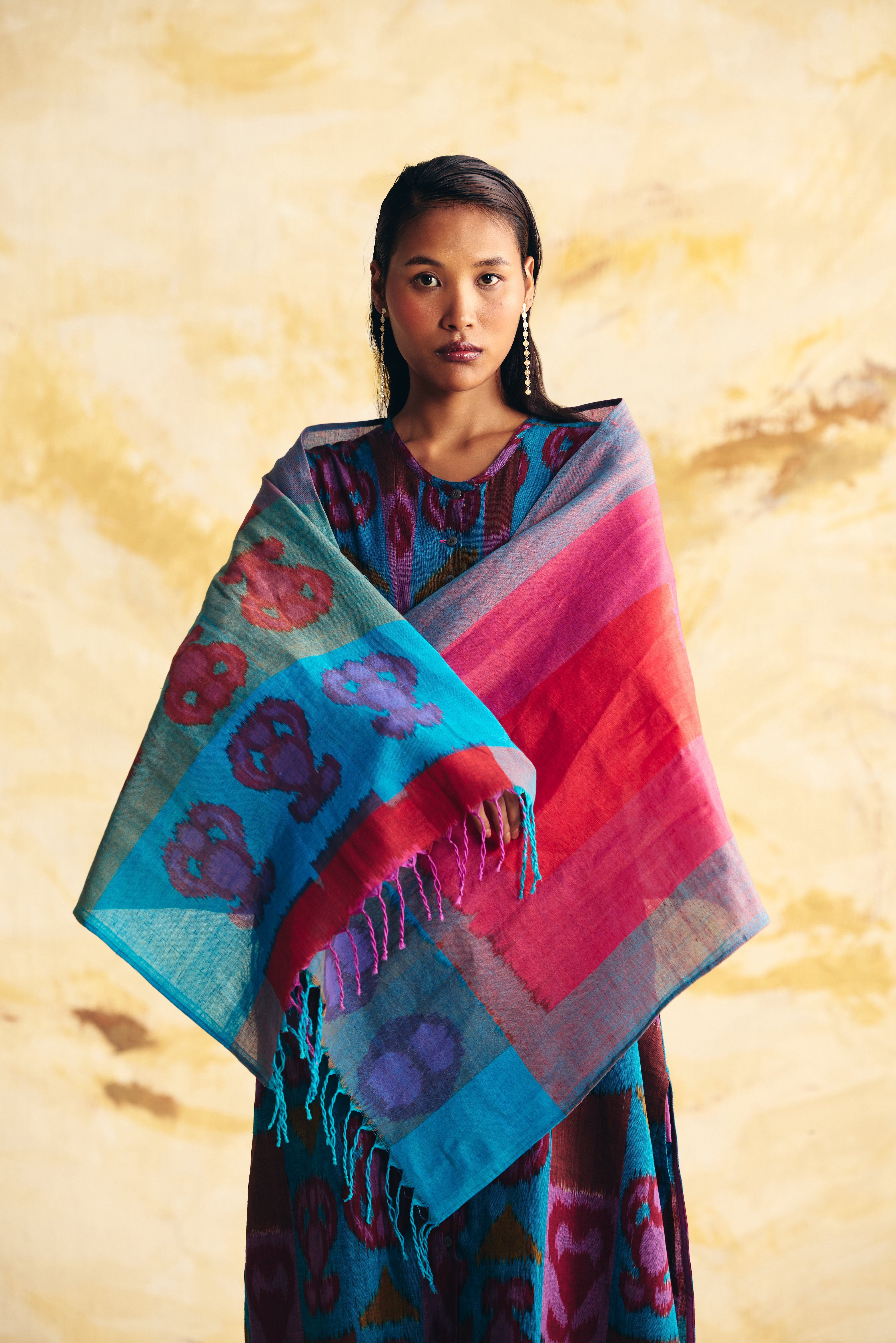 SURGE LINEN STOLE