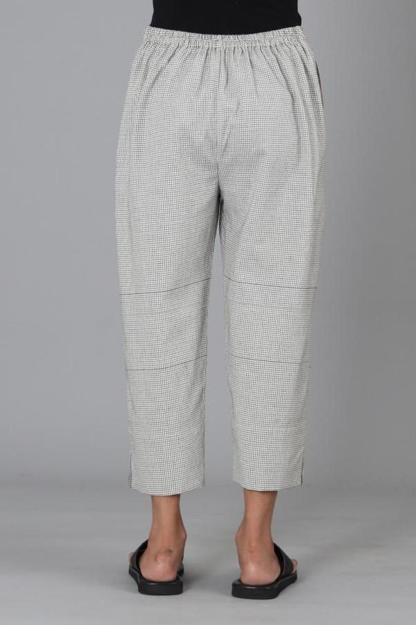 White Black Doria Capri Trouser