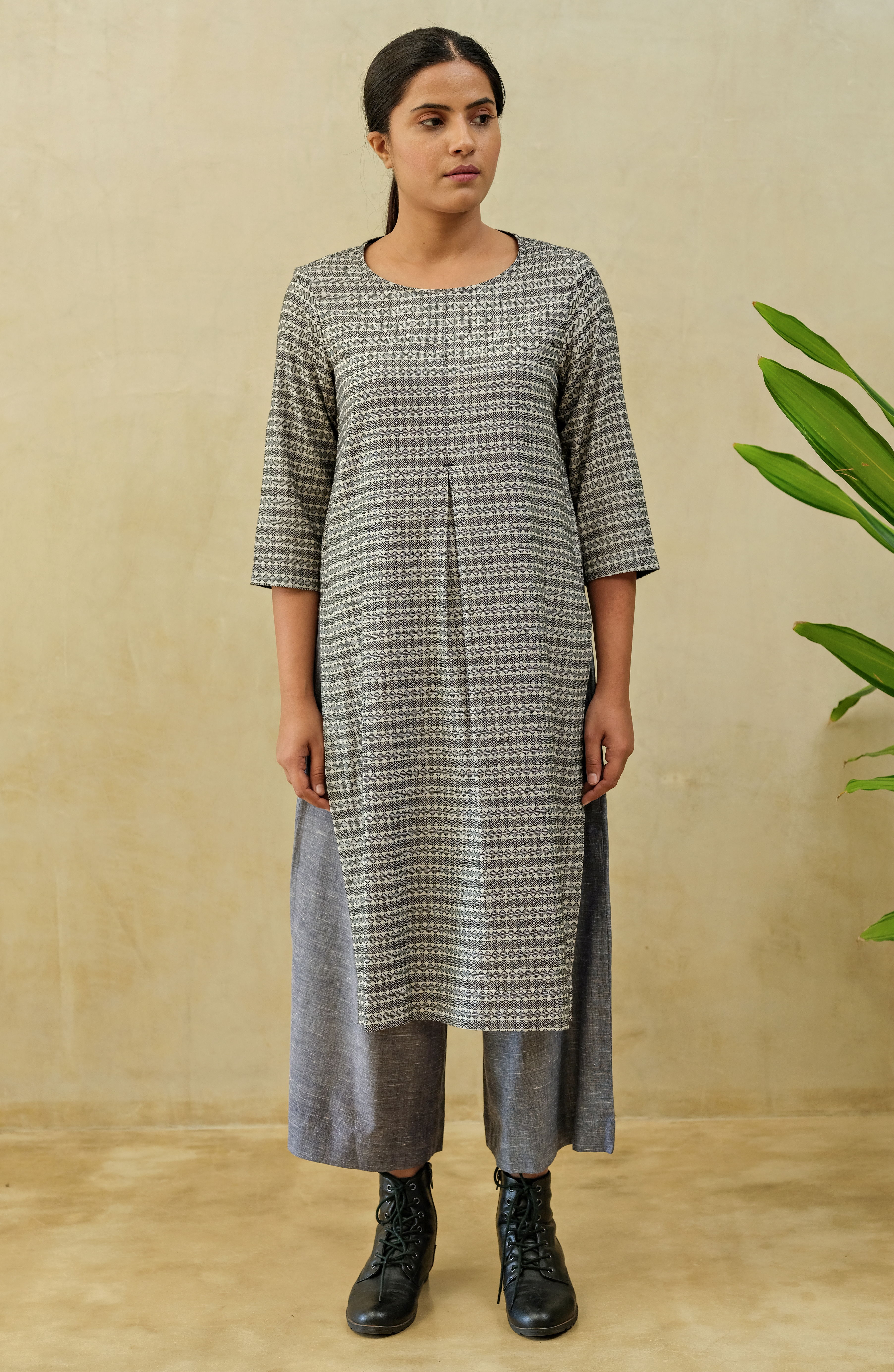 Iced Glaze Pleated Kurta
