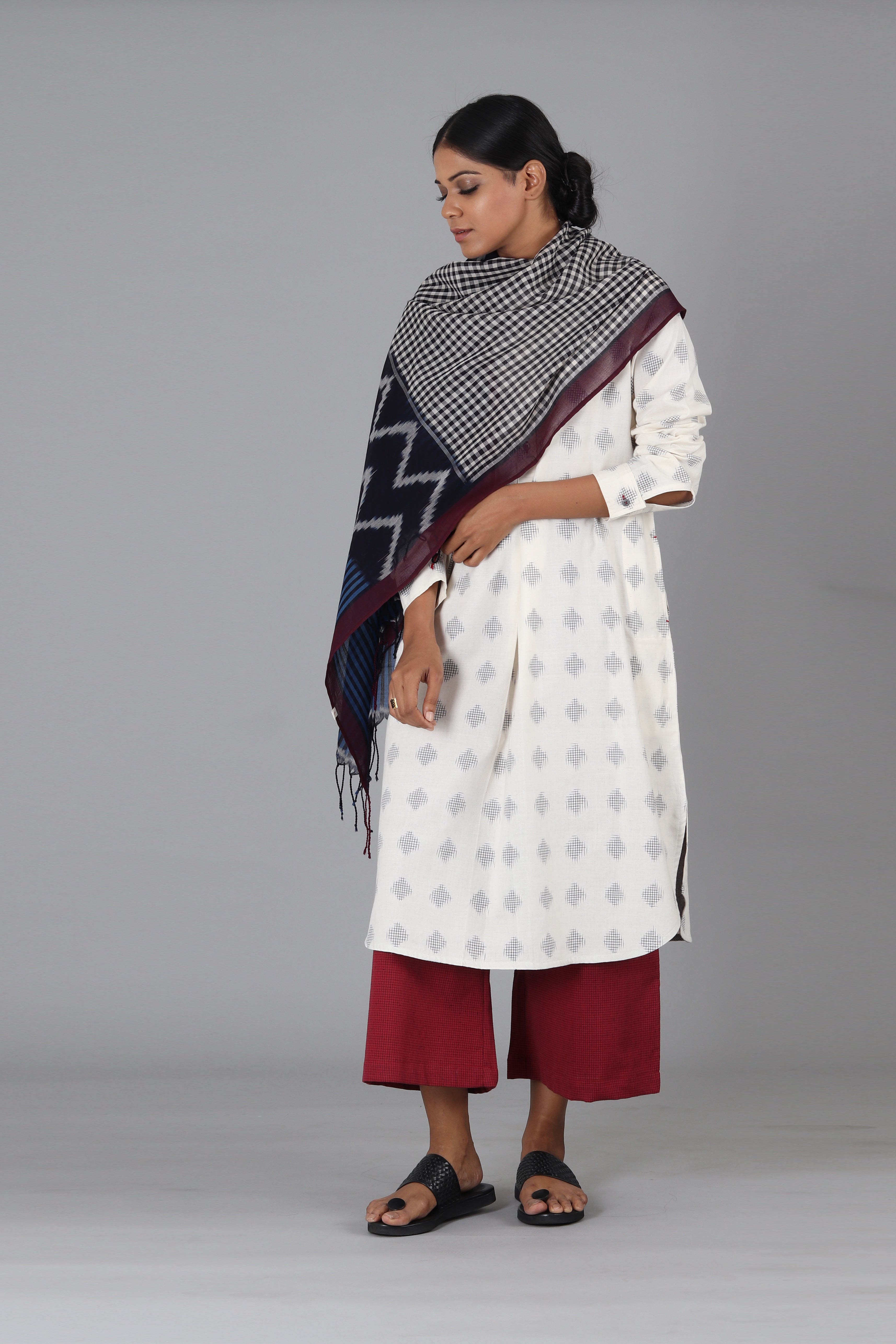 Midnight Chevron Cotton Stole