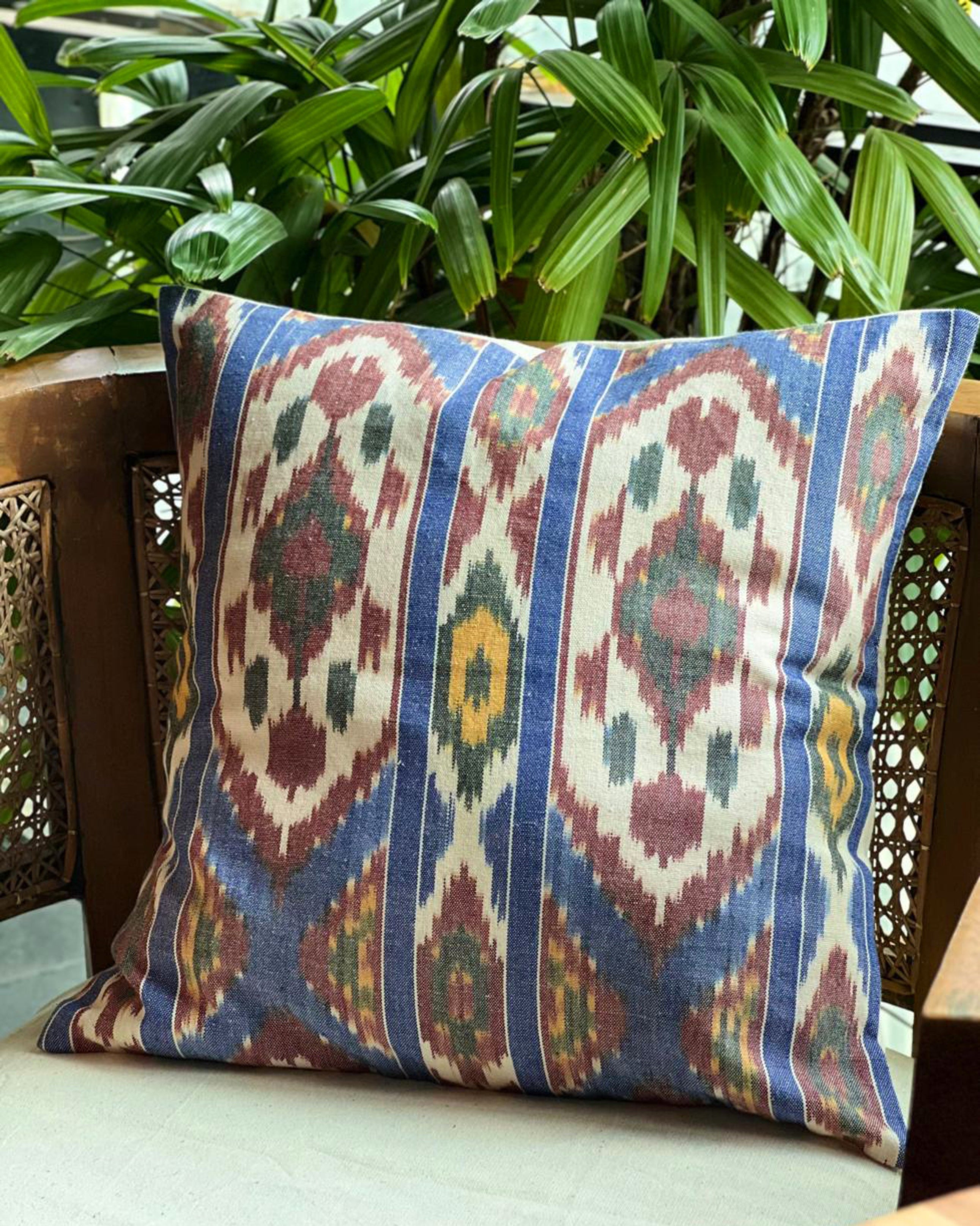 CUSHION COMBO (SET OF 4)