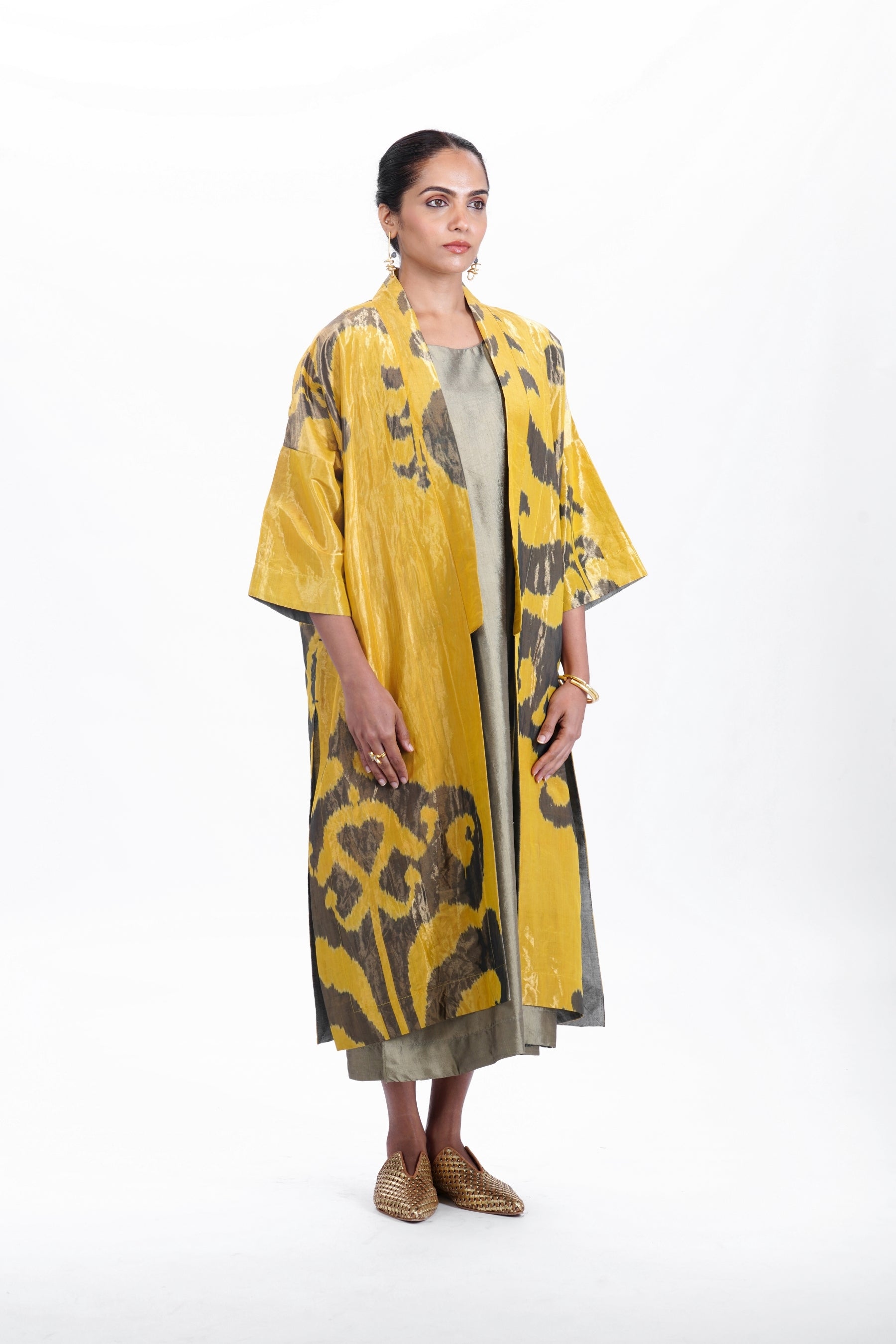 ATTAR ANTIFIT OVERLAY CO-ORD