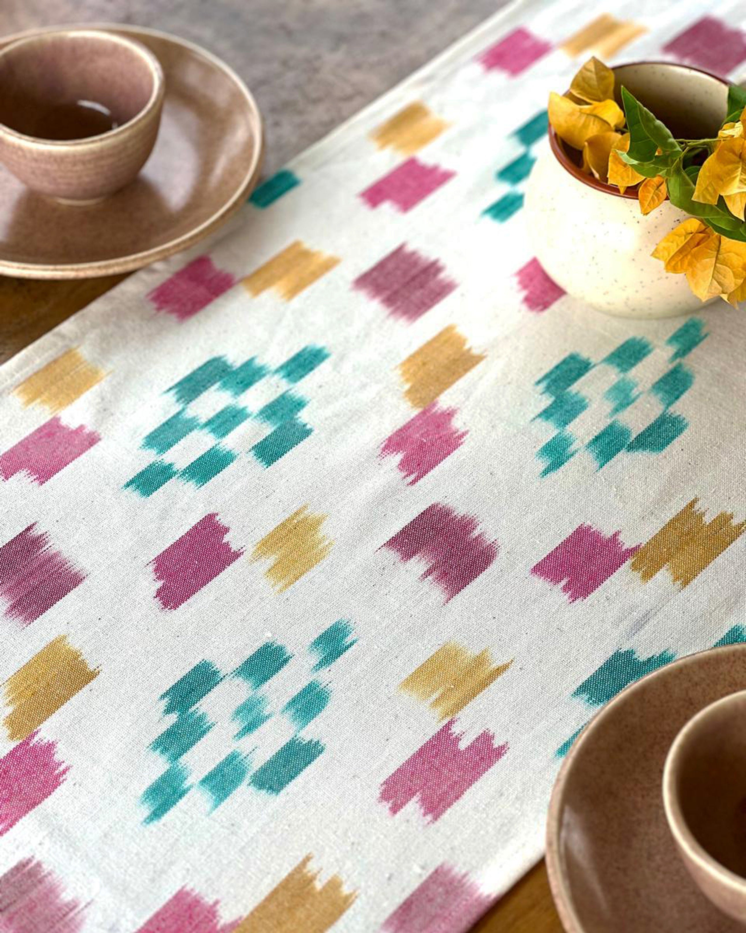 HOPSCOTCH TABLE RUNNER