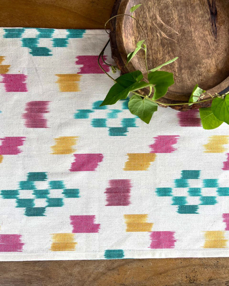 HOPSCOTCH TABLE RUNNER