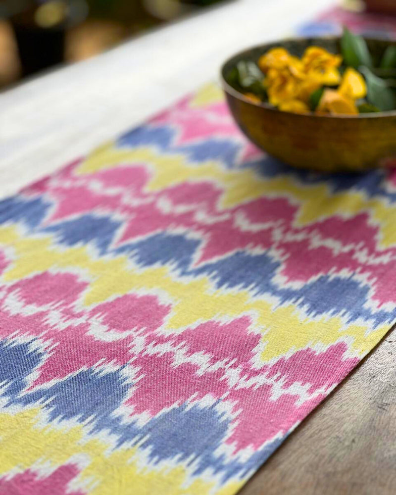 COAST TABLE RUNNER