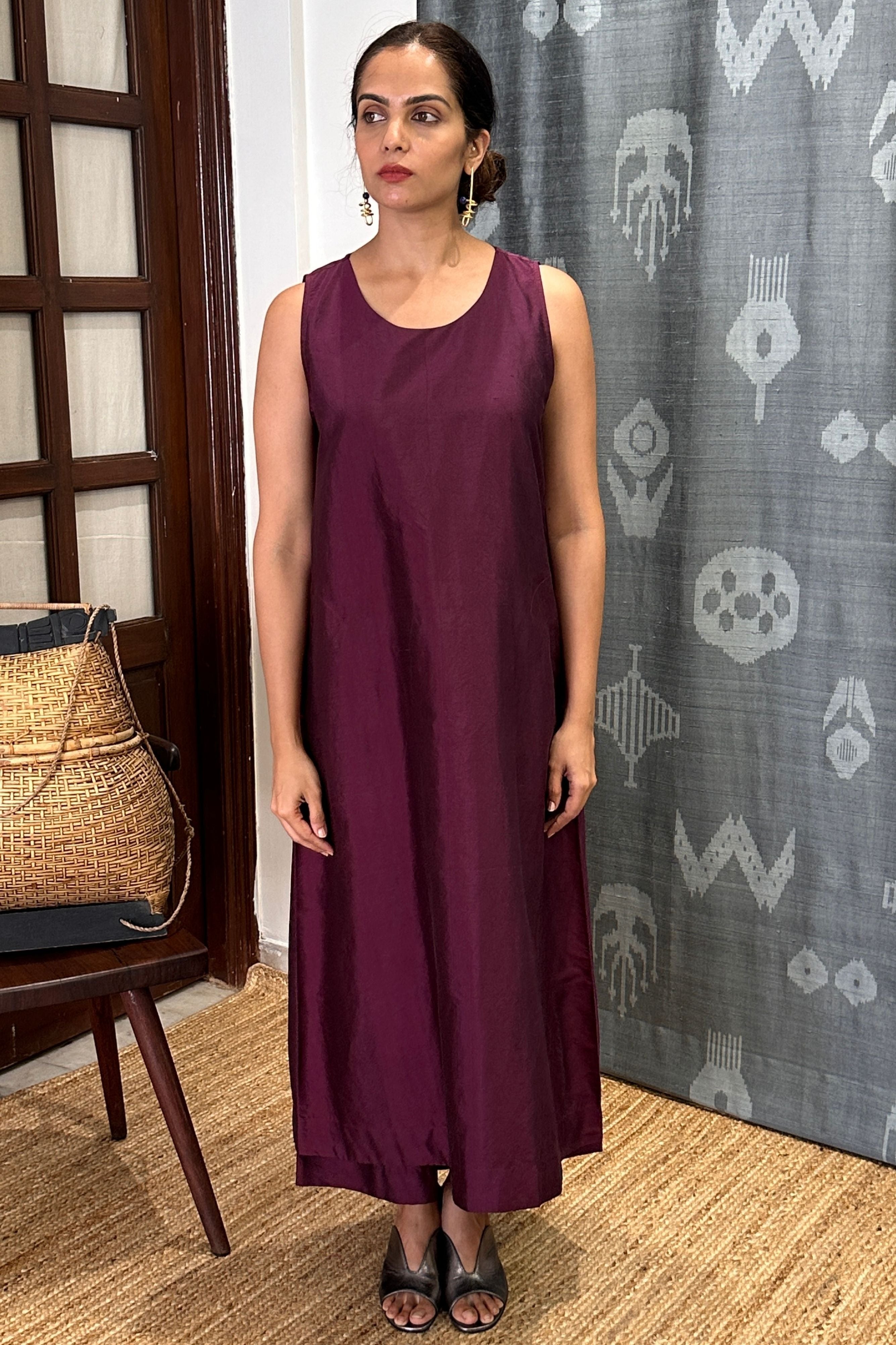 FIR SLEVELESS DRESS