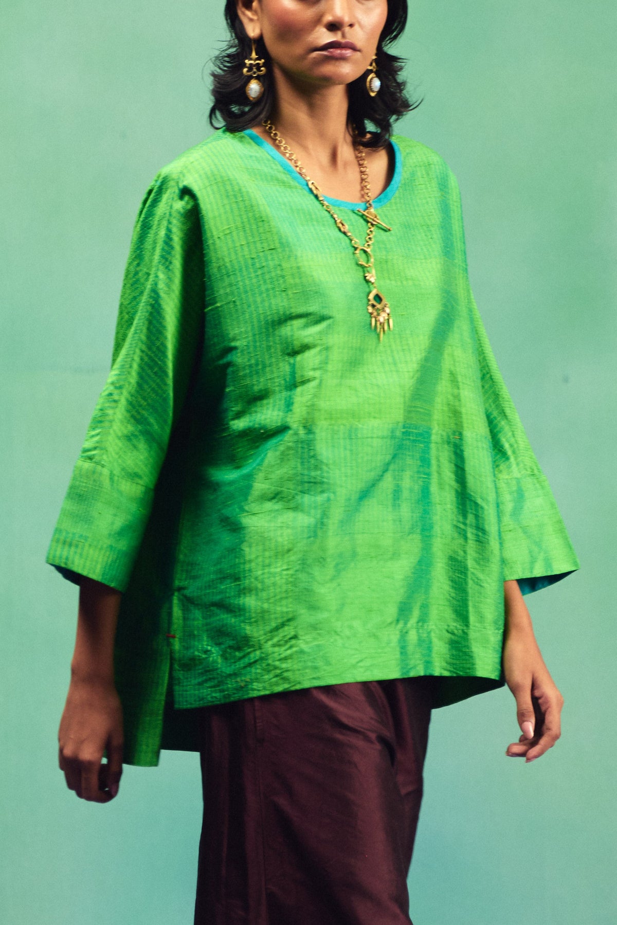 NEO SQUARE CUT TOP