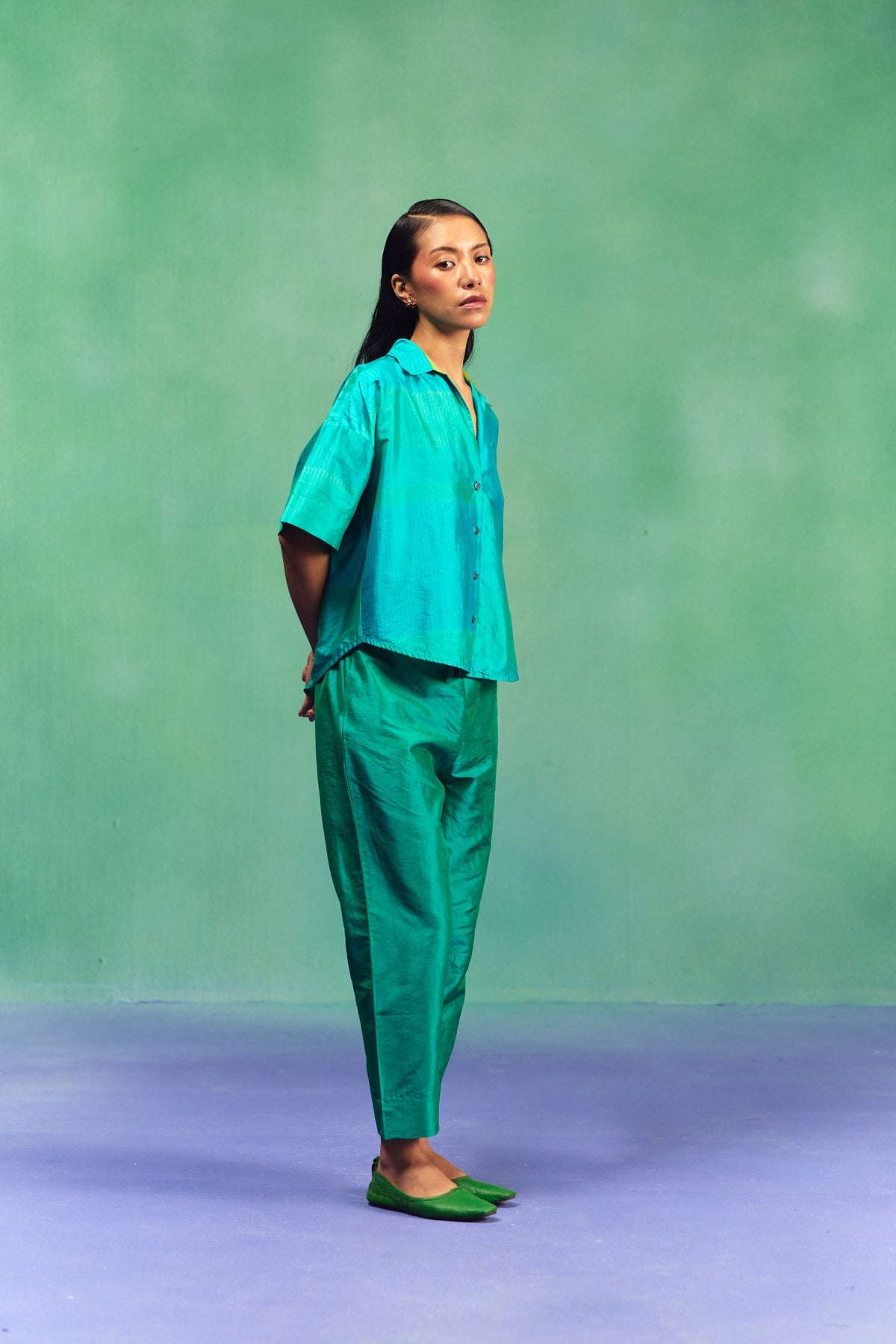 AKASA CROP SHIRT