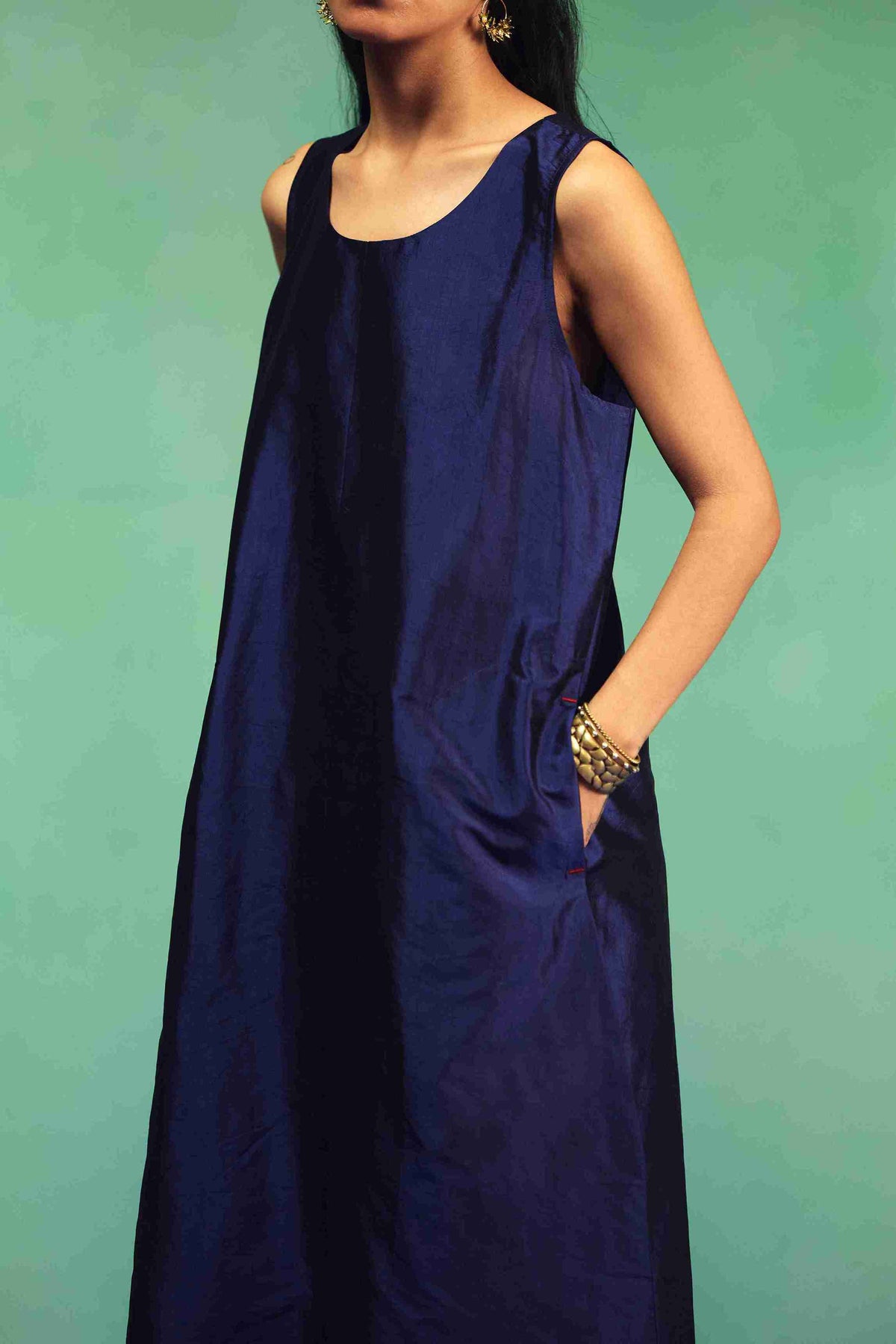 ALLURE SLEVELESS DRESS
