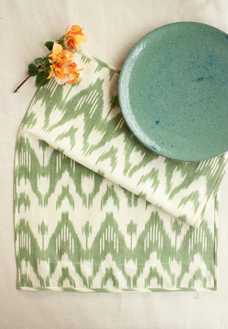 GREEN LAWN PLACEMATS (SET OF 4)
