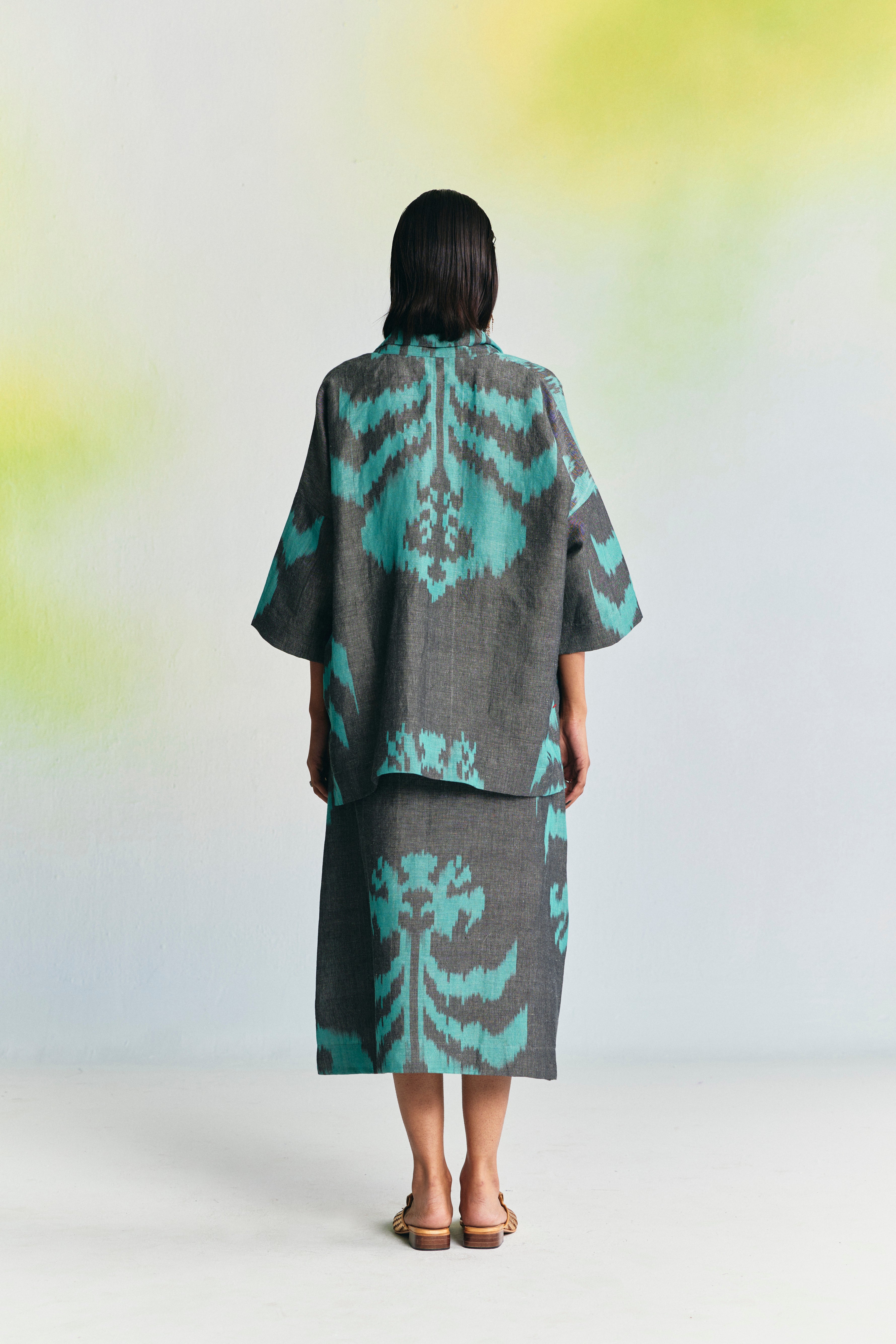 GRISAILLE LINEN KIMONO