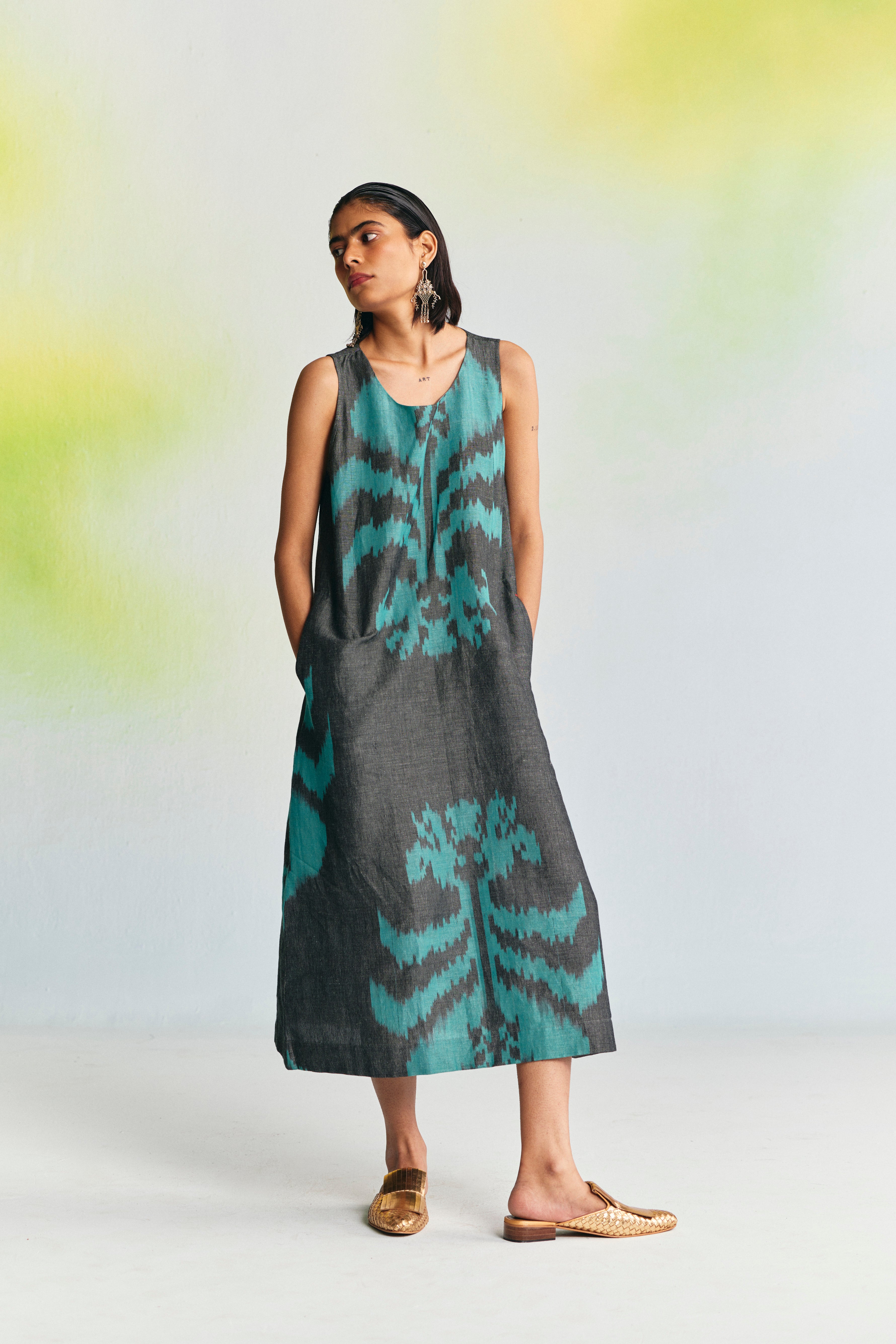 GRISAILLE LINEN SLEVELESS DRESS