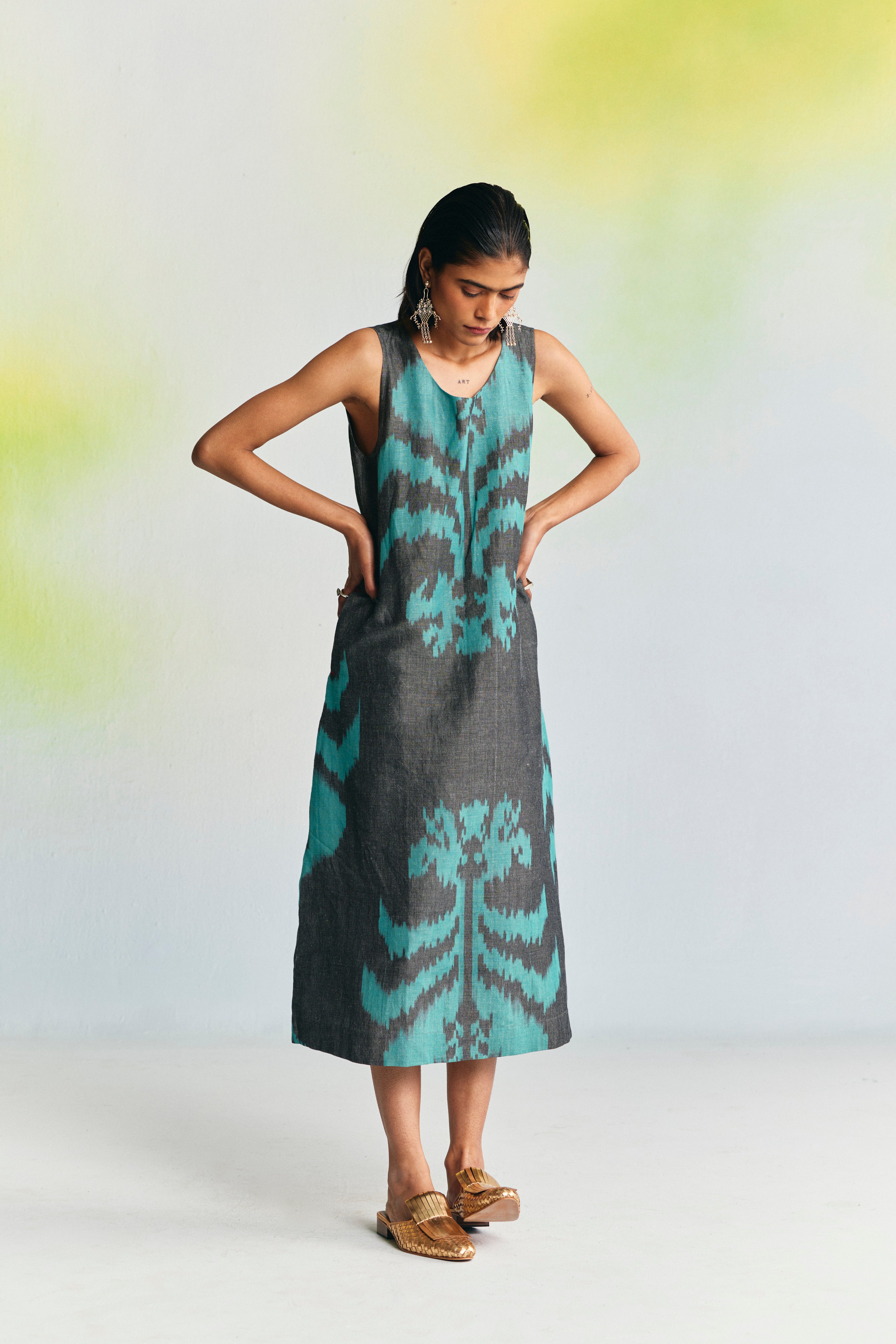 GRISAILLE LINEN SLEVELESS DRESS