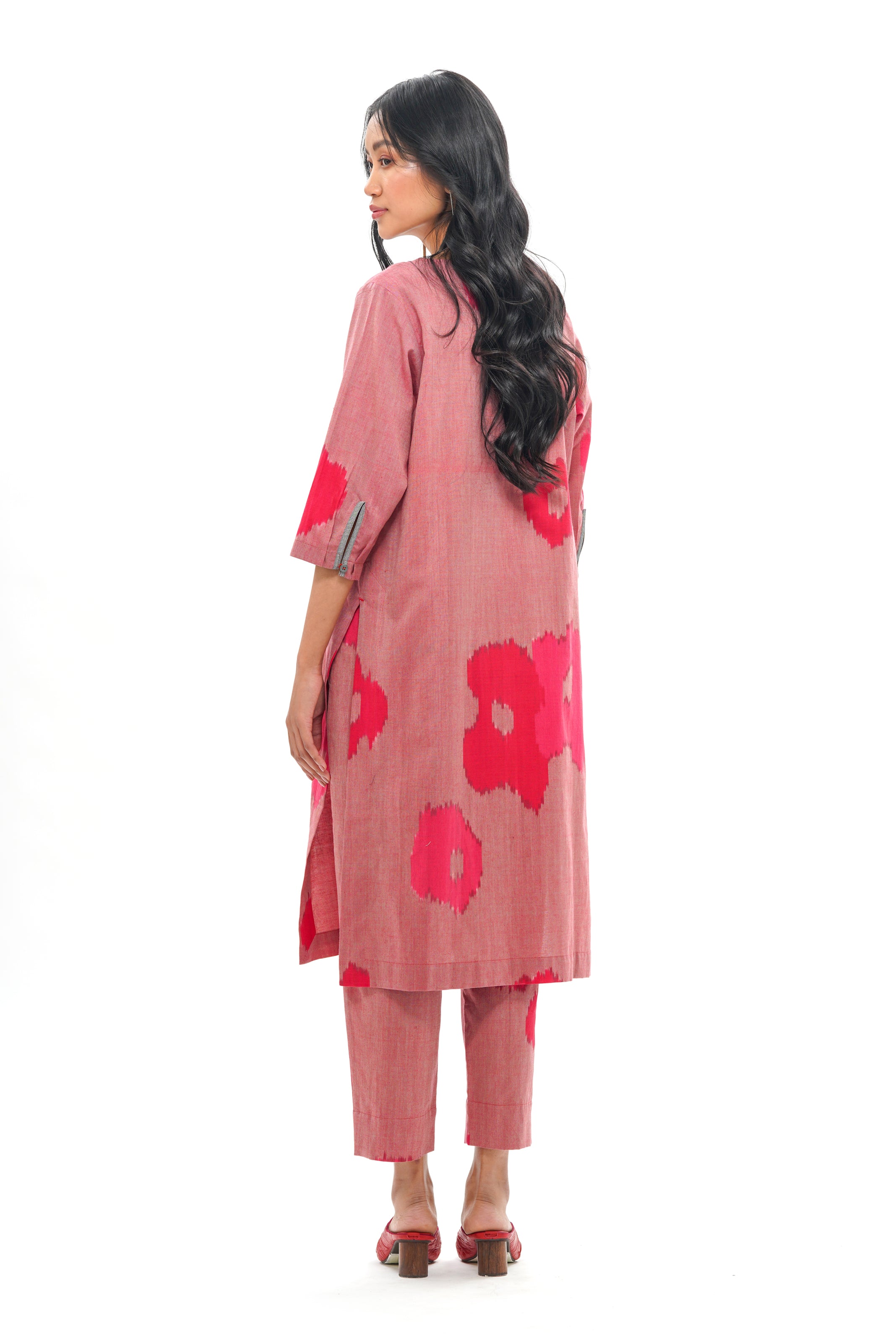 SAKURA KURTA