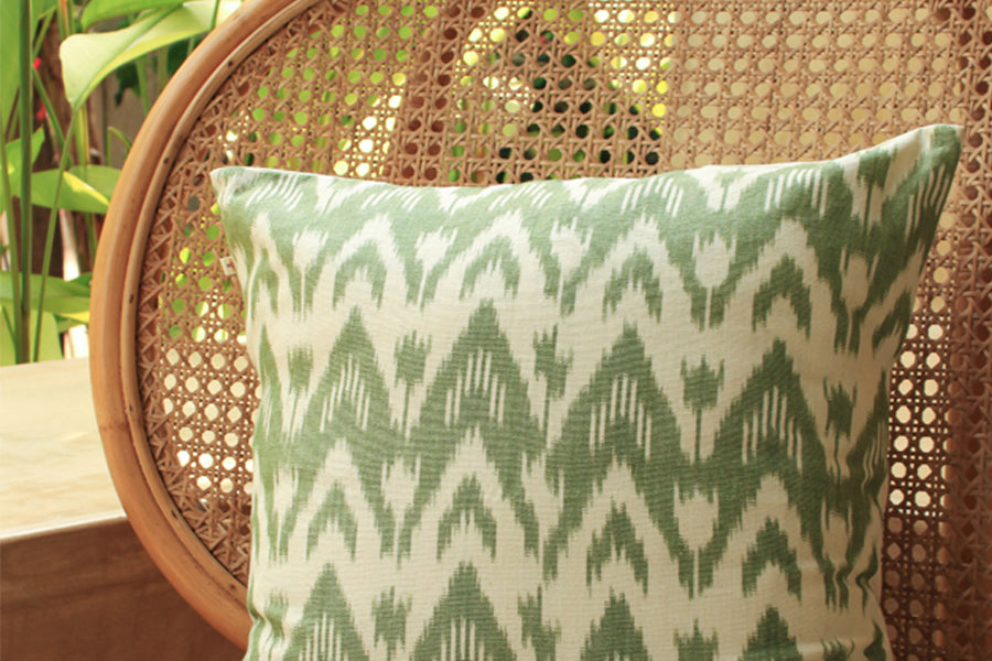 GREEN LAWN CUSHION COVER