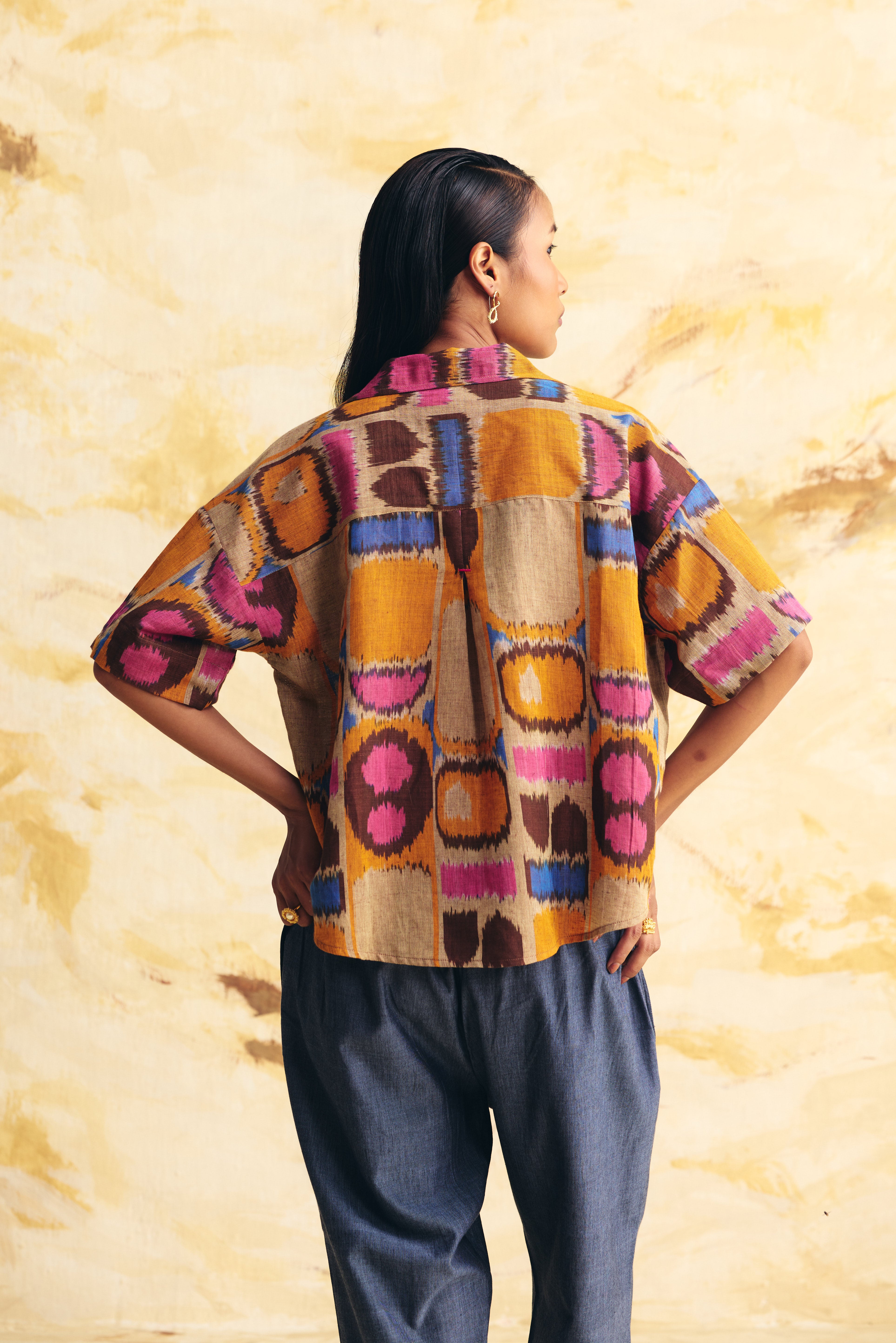 SUNFLARE LINEN CROPPED SHIRT