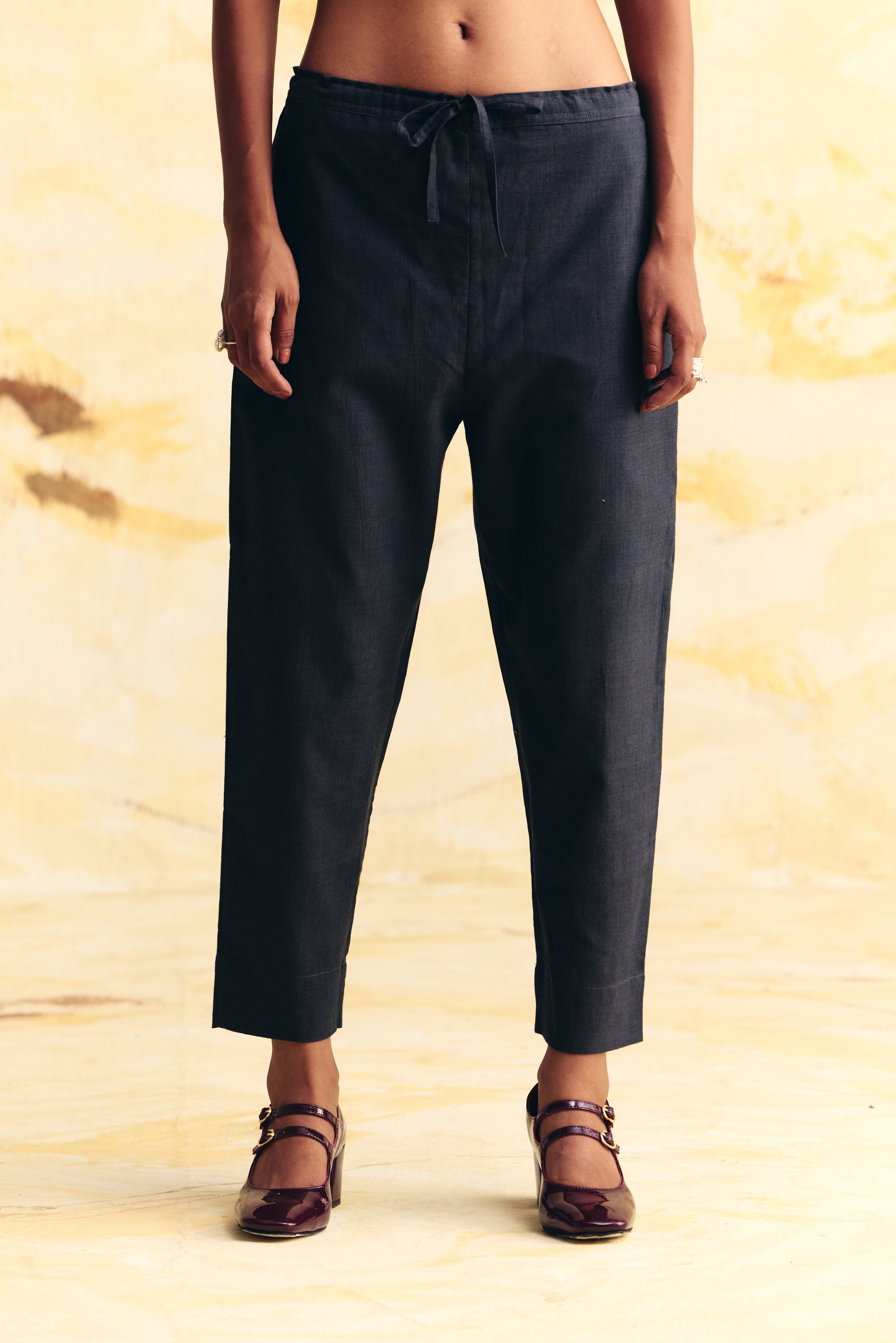 CHARCOAL STRAIGHT PANT