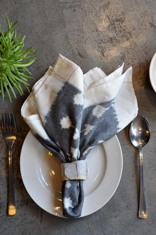 Grey White Bud Napkin (Set Of 4)