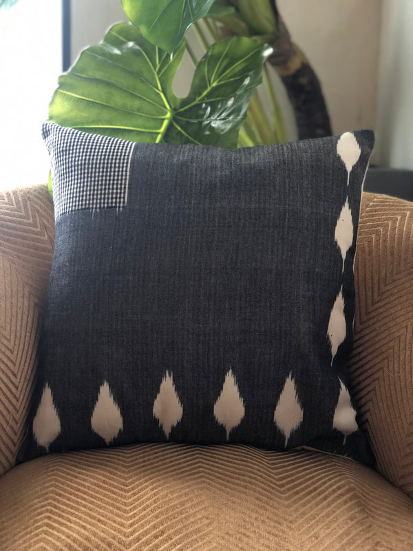 Grey White Leaf & Checks Cushion Cover