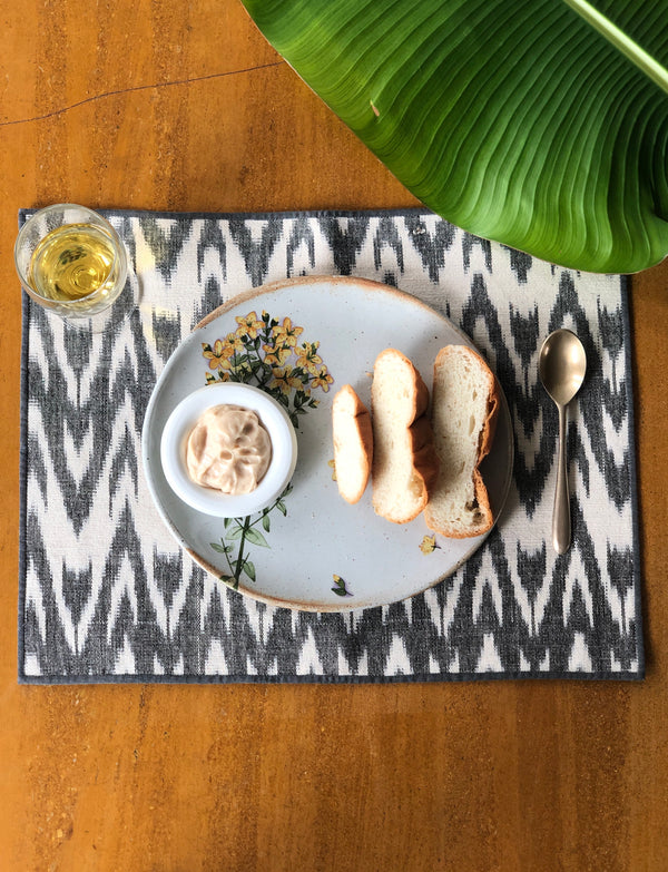 Grey Zig-Zag Place mats (Set of 4)