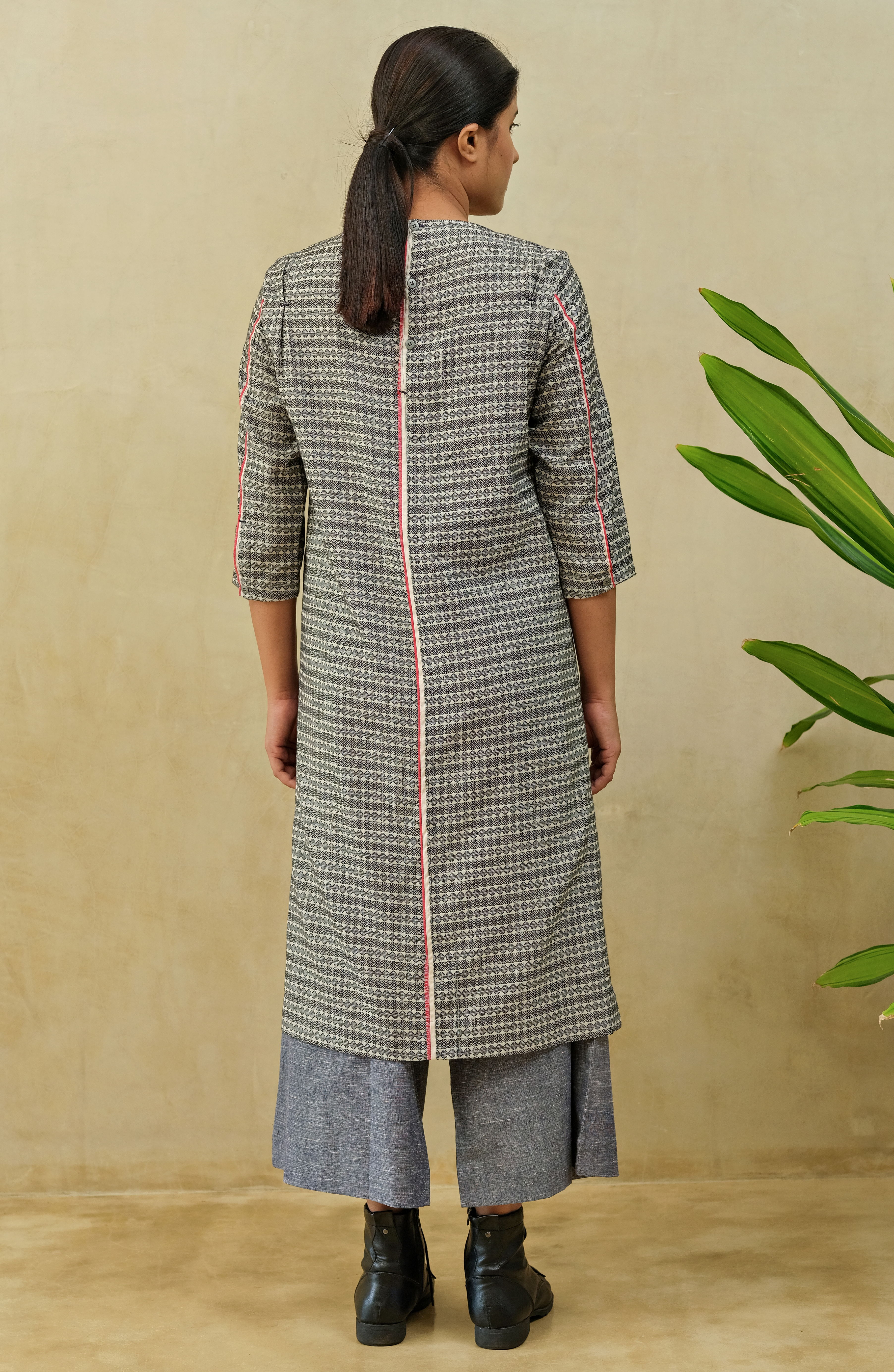 Iced Glaze Pleated Kurta