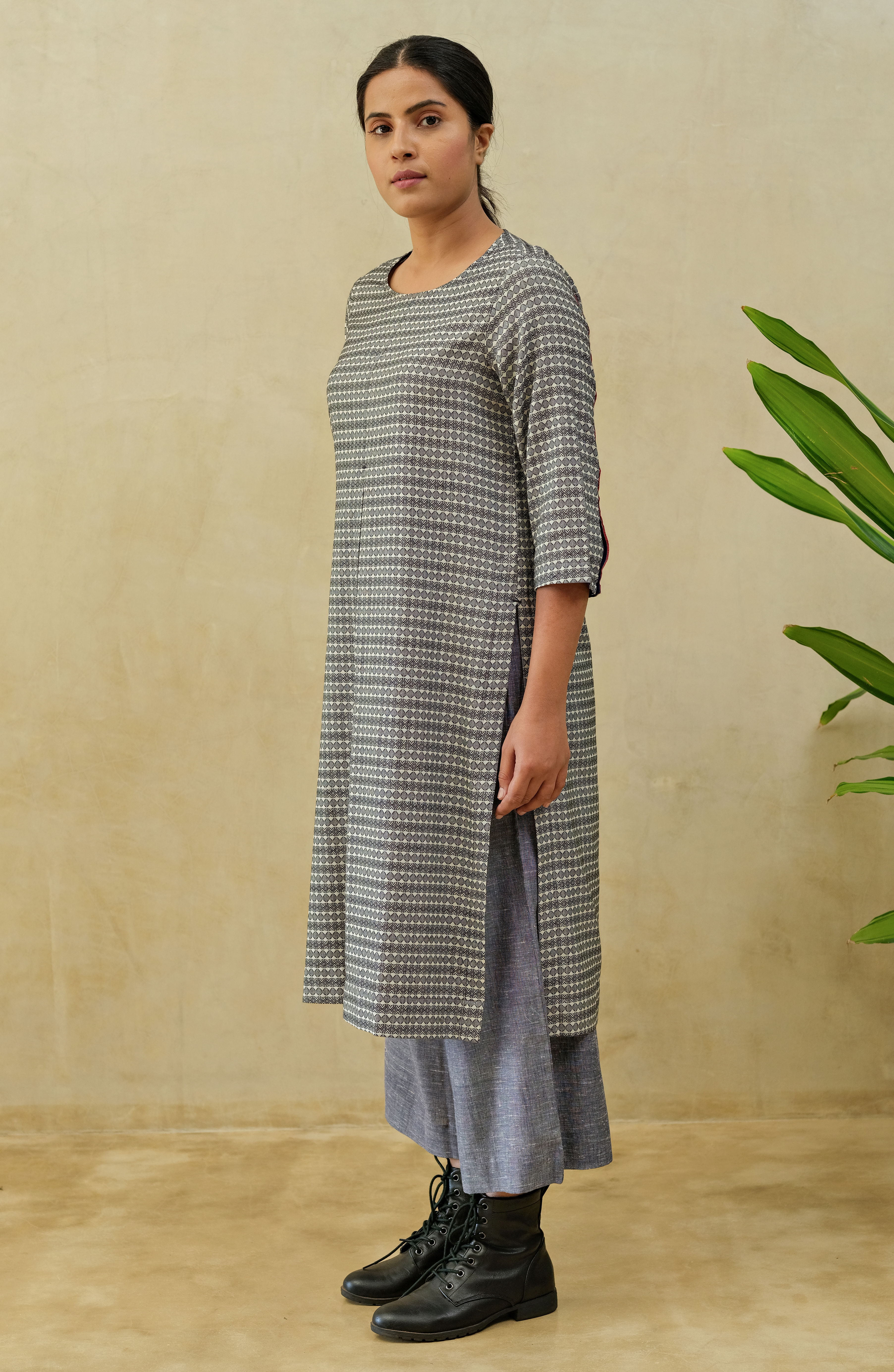 Iced Glaze Pleated Kurta